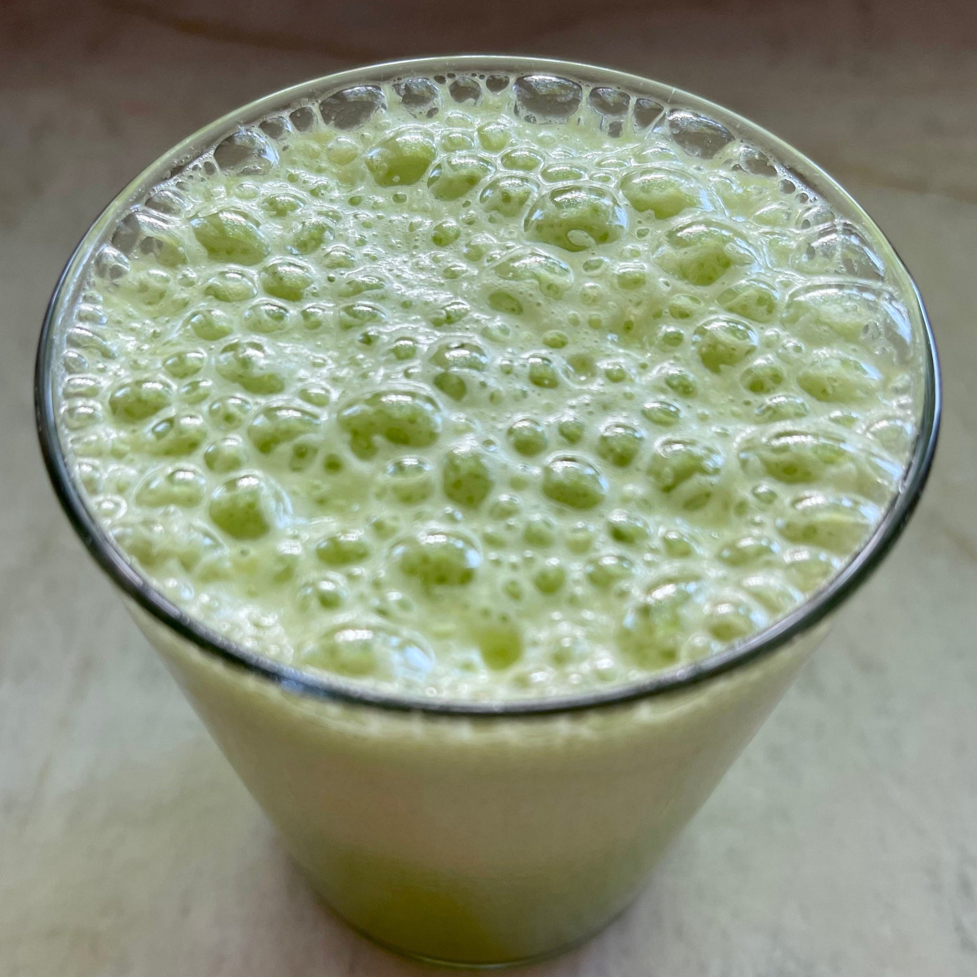 Blender: Green Juice Smoothie & New Year's Resolutions